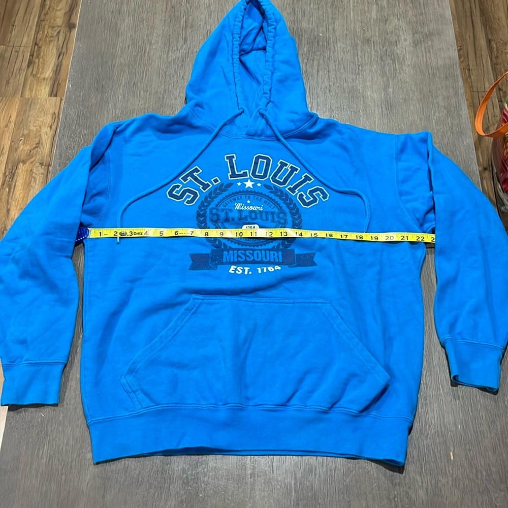 Hoodie Unisex - Medium but please measurements in pictures.